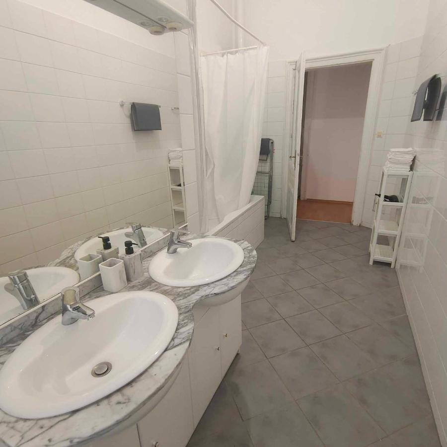 Large 4 Room Apartment In The Center Of Vienna Exterior photo
